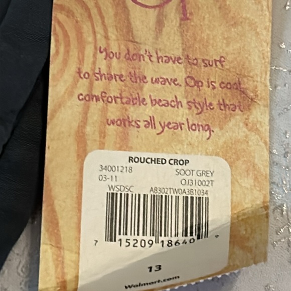 NWT 2 pair OP Rouched crop - Picture 2 of 9